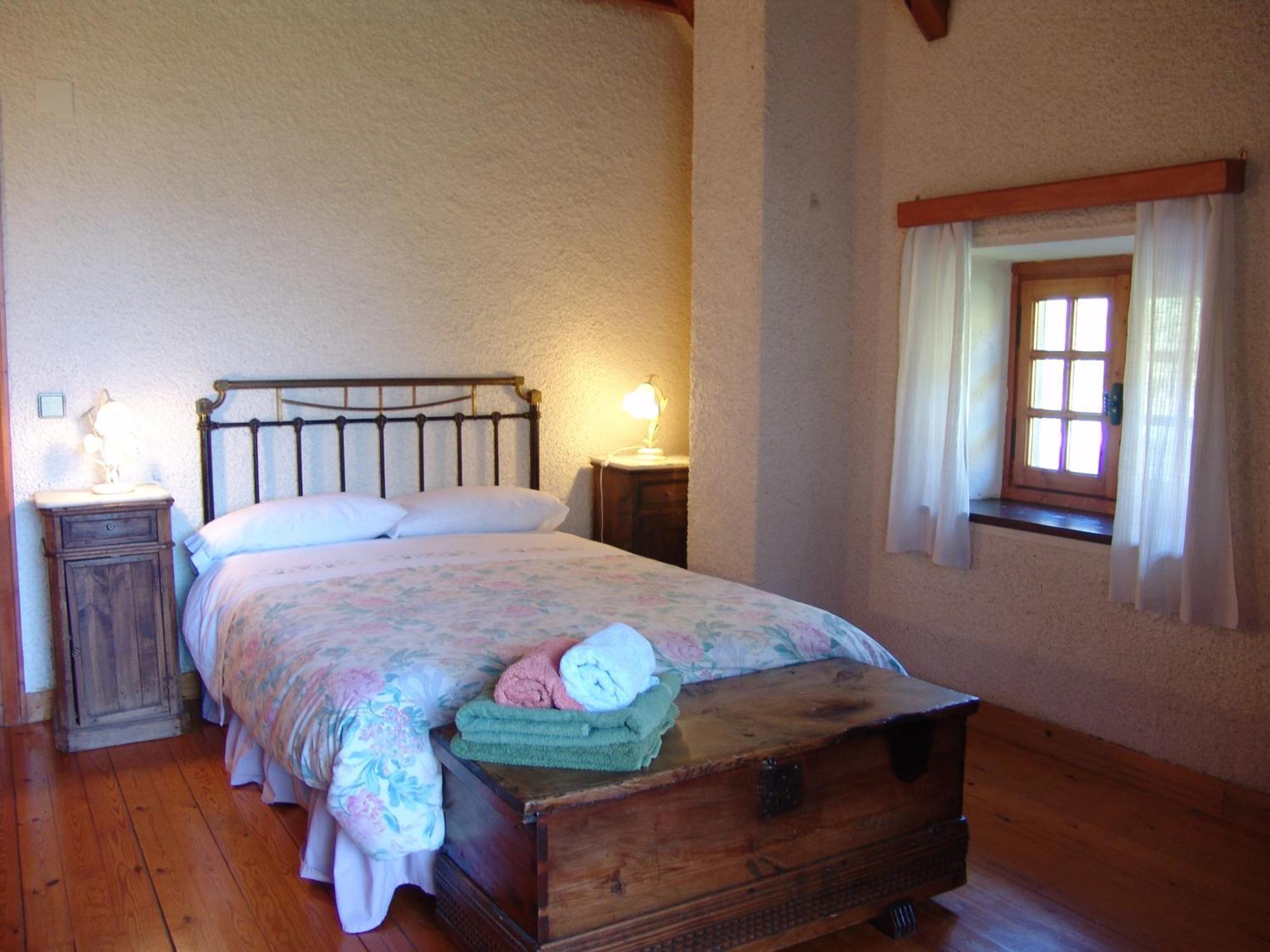 منزل الضيف Espierba  في Casas De Zapatierno الغرفة الصورة